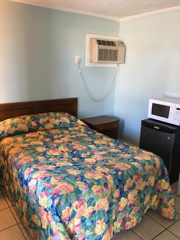 Calypso Motor Inn Myrtle Beach Exterior photo