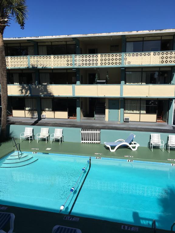 Calypso Motor Inn Myrtle Beach Exterior photo