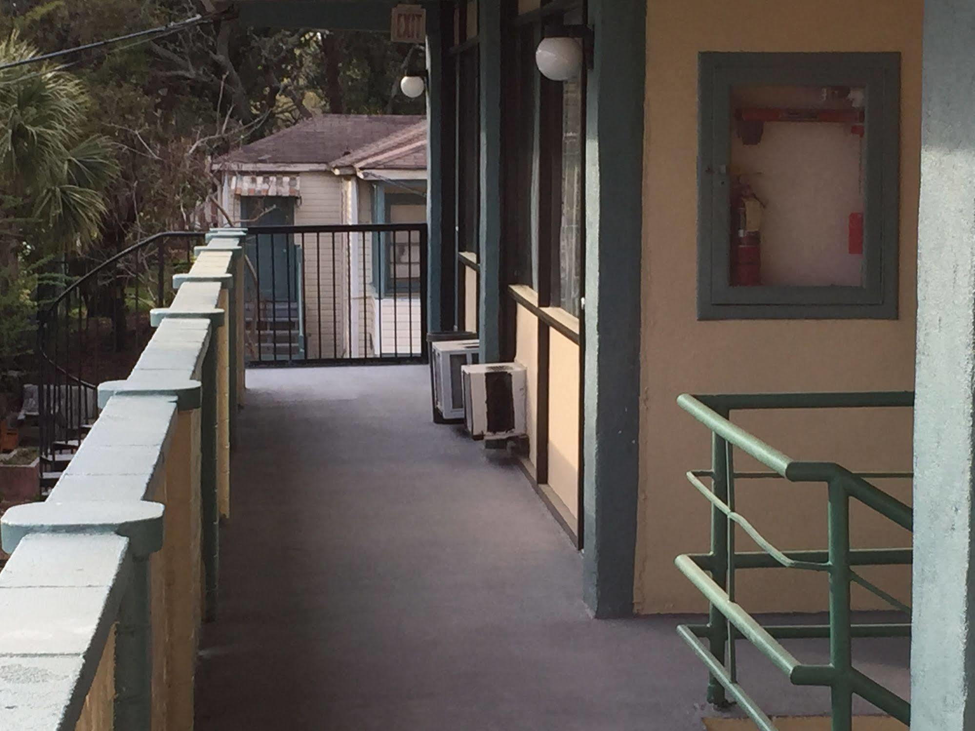 Calypso Motor Inn Myrtle Beach Exterior photo