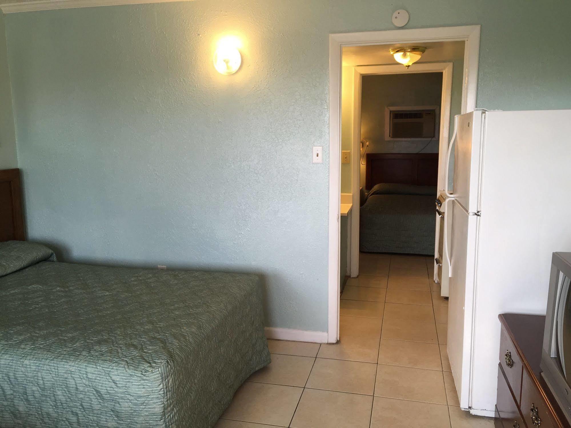 Calypso Motor Inn Myrtle Beach Exterior photo